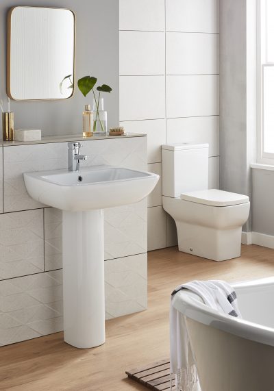 KORSIKA C/C PAN CISTERN AND SOFT CLOSE SEAT WITH BASIN AND PEDESTAL